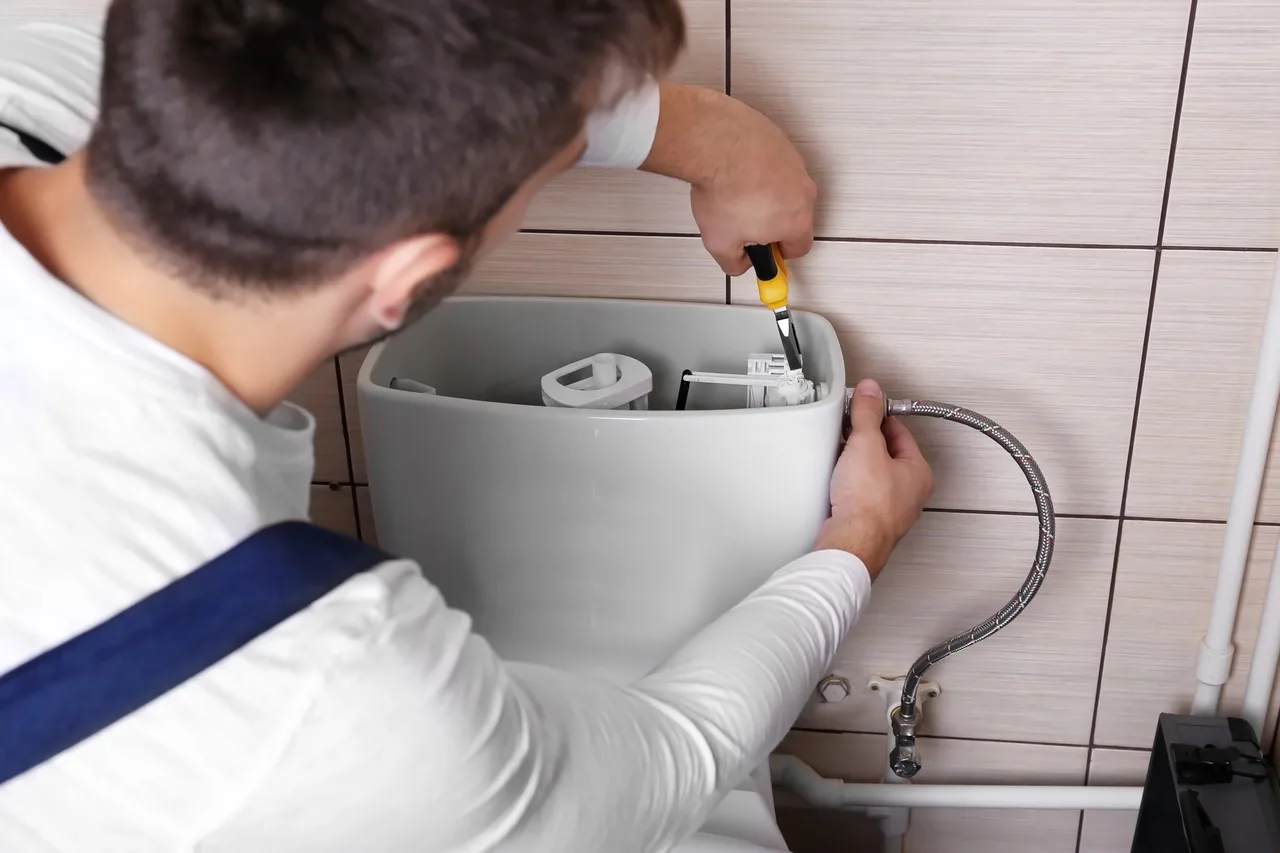 Réparation d'une fuite sous un meuble de salle de bains à Bonnelles (78)